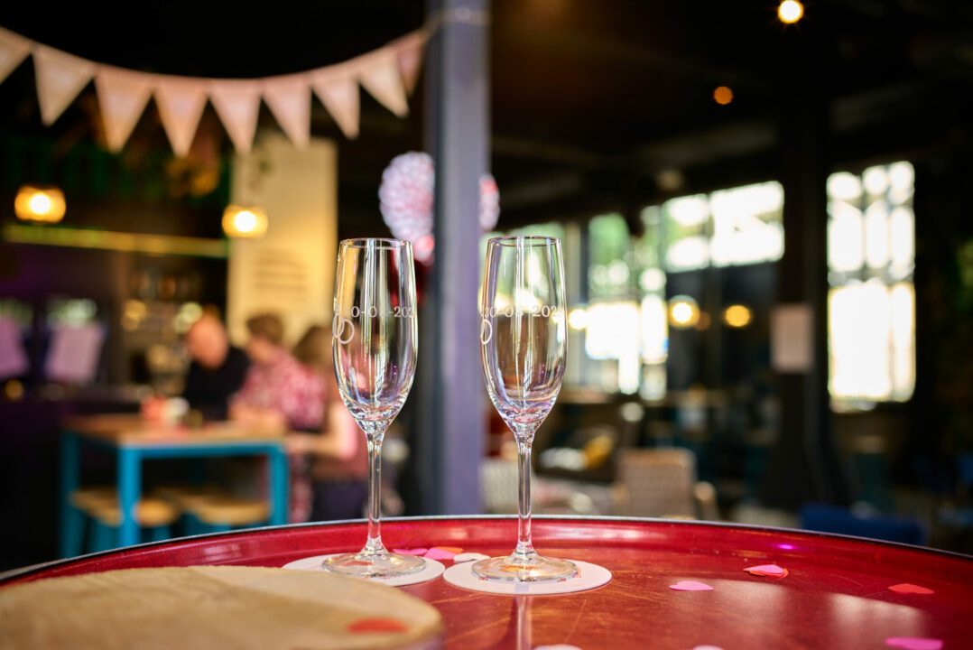 Info - Bibelot - Bibelot